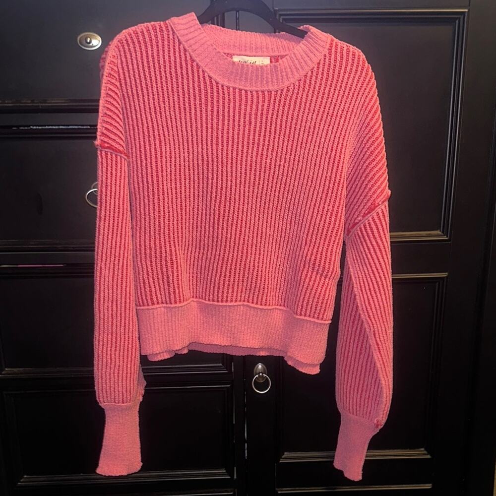 New In Pink Ribbed Crew Neck Sweater Lg